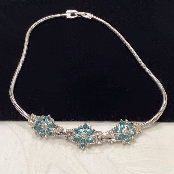 Vintage Silver Necklace With Rhinestone Flowers - Picture 2 of 8